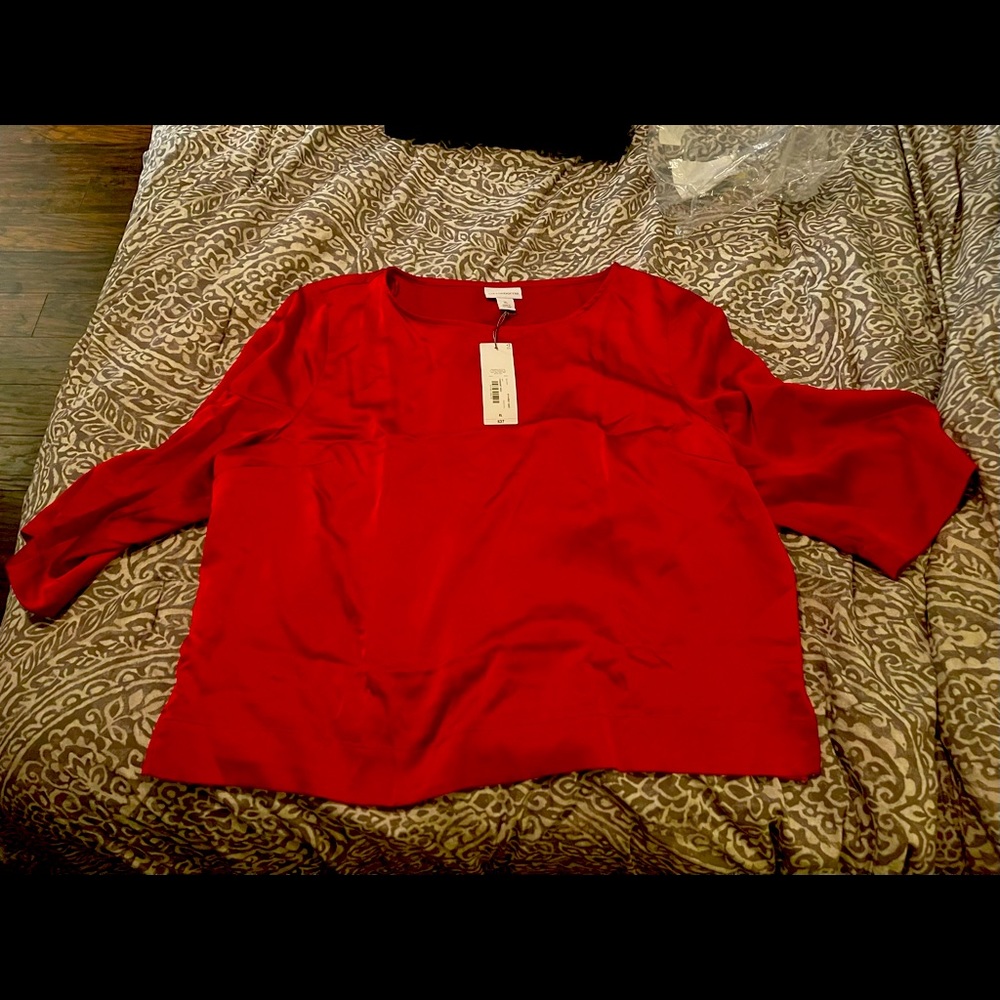 Liz Claiborne red 3/4 sleeve blouse